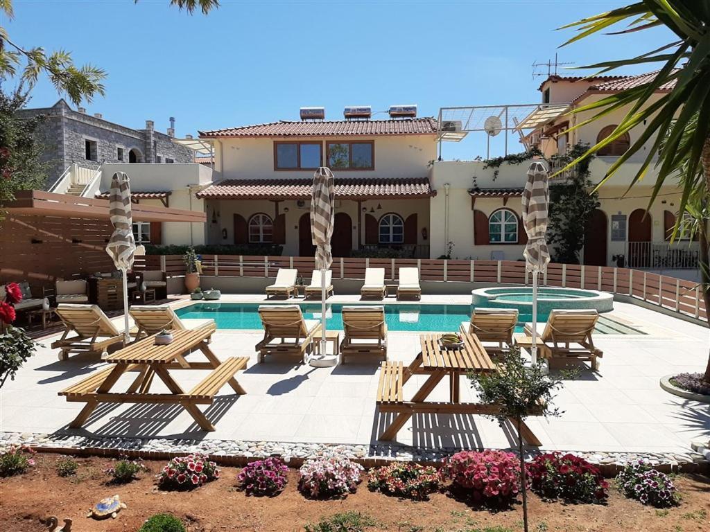 Athina Apartments Stoúpa Extérieur photo