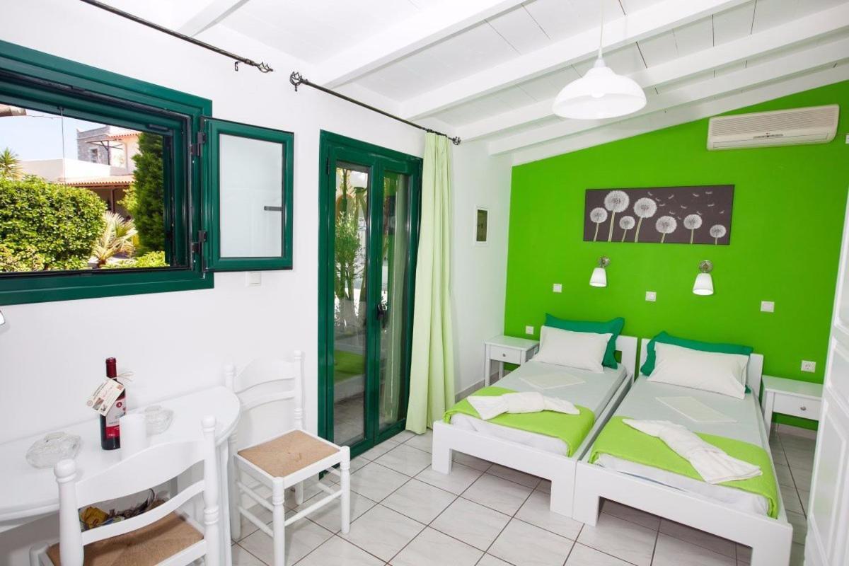 Athina Apartments Stoúpa Extérieur photo